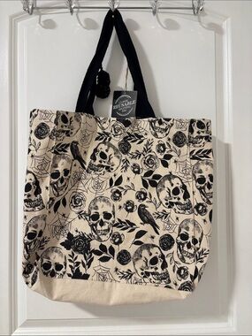Reusable Skull Print Canvas Tote Bag in Beige and Black